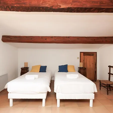 Le Jardin Du Poete Yourhosthelper Сasa de vacaciones *
